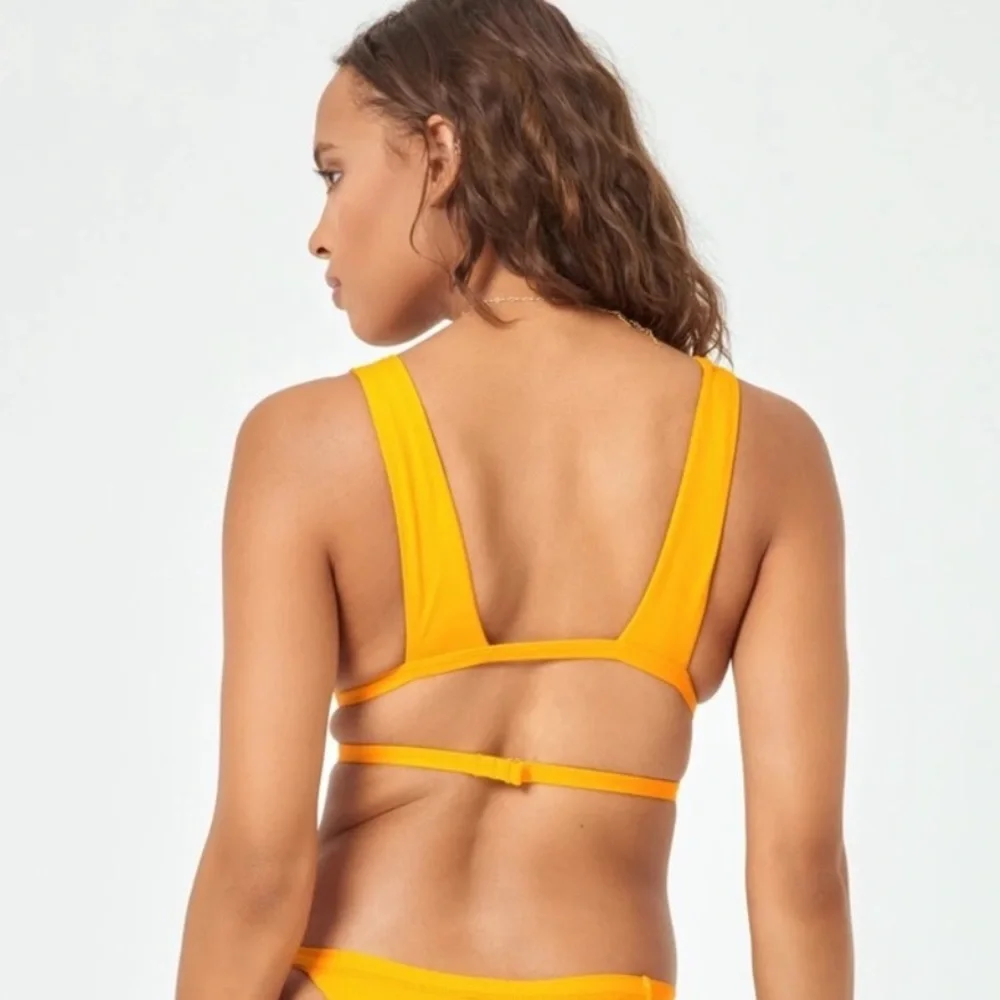 L*SPACE Avery Bikini Top Large Mango Orange Wrap Around Swimwear Retro 70s Beach